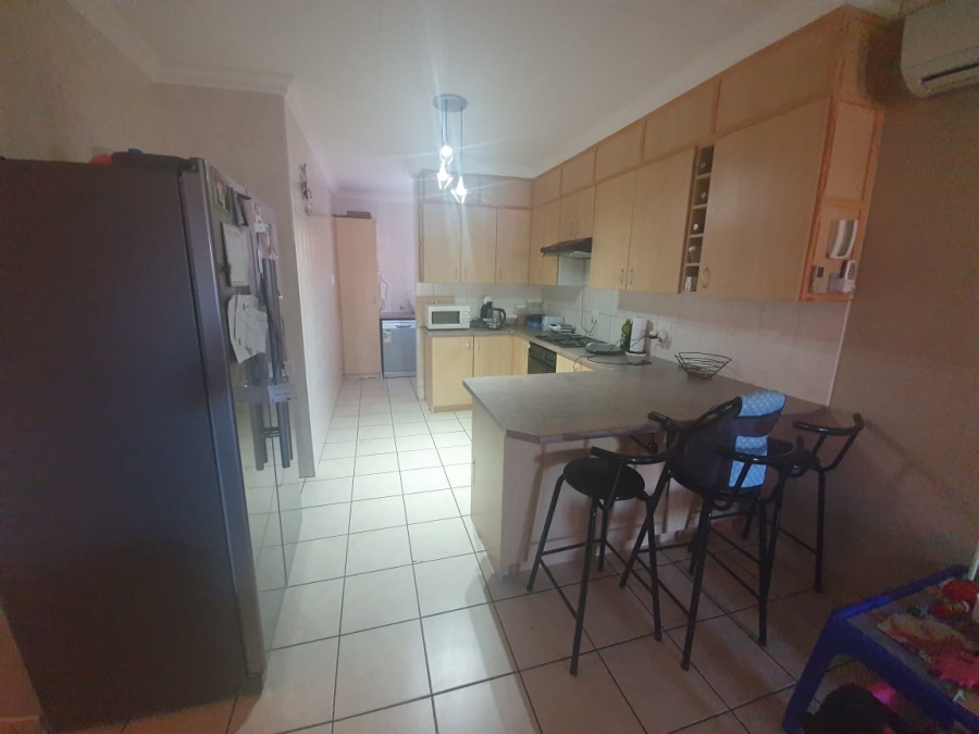 3 Bedroom Property for Sale in Riviera Northern Cape